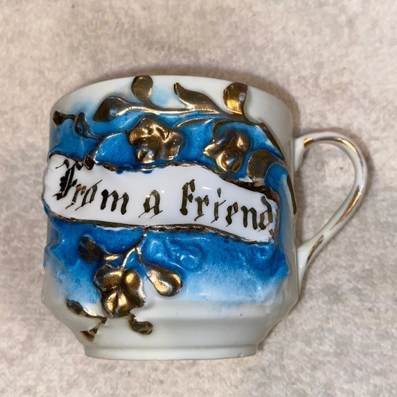 From a friend hold gilded cup -Germany porcelain - Picture 1 of 8